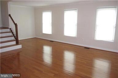 6850 Mclean Province Cir, Falls Church, VA 22043 - photo 7