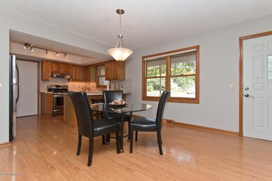 009 dining area - IMG_4669