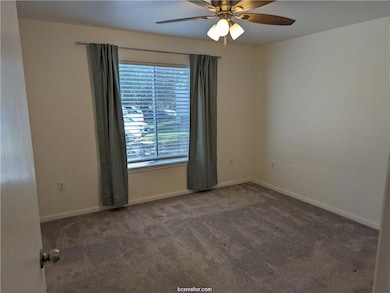 521 Southwest Pkwy unit 102, College Station, TX 77840 - photo 5