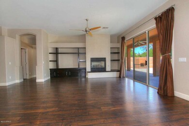 4402 E Briles Rd Phoenix AZ-large-005-Li