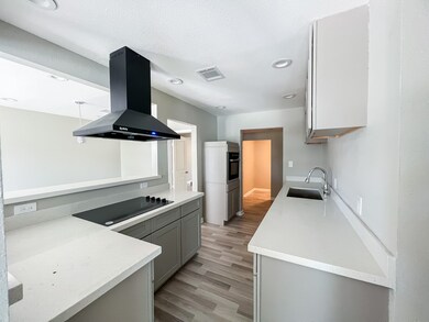 6614 Sherwood Dr, Houston, TX 77021 - photo 5