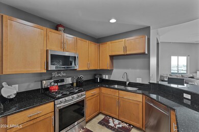 945 E Playa Del Norte Dr #4024-6