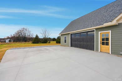 4615 Everett Rd, Forest, VA 24551 - photo 3