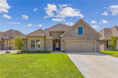 639 Lionel Ln, Lake Charles, LA 70605 - photo 2