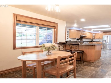 2610 Park Forest Dr, Eugene, OR 97405 - photo 4