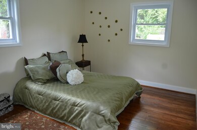 13116 Parkland Dr, Rockville, MD 20853 - photo 7