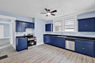 318 E 15th St, New Albany, IN 47150 - photo 3