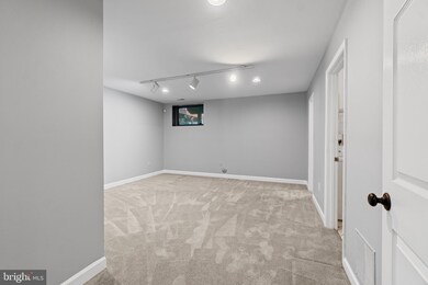 17 Chasemount Ct, Baltimore, MD 21209 - photo 6