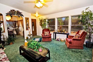 04 Living Room-2