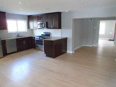 8258 N Octavia Ave, Niles, IL 60714 - photo 7