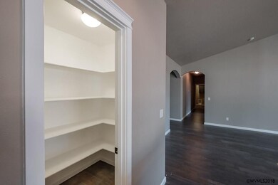 2005 NE Summit Dr, Albany, OR 97321 - photo 6