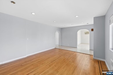 534 Kearney Ave unit 1, Cliffside Park, NJ 07010 - photo 7