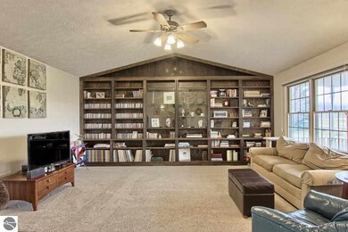 7880 E Longbranch Cir, Traverse City, MI 49684 - photo 3