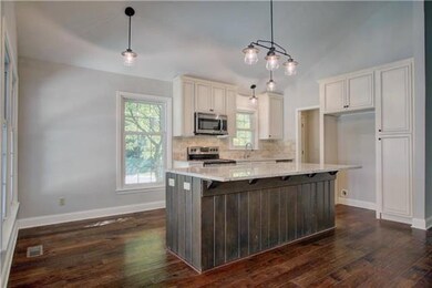 10230 Edelweiss Cir, Shawnee, KS 66203 - photo 6