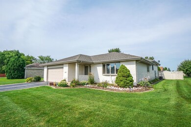 948 Robin Ct, Dyer, IN 46311 - photo 2