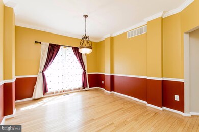 312 Brushwood Dr, Owings Mills, MD 21117 - photo 5