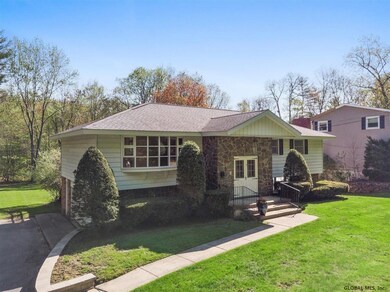 13 Hickory Ln, Schenectady, NY 12302 - photo 2