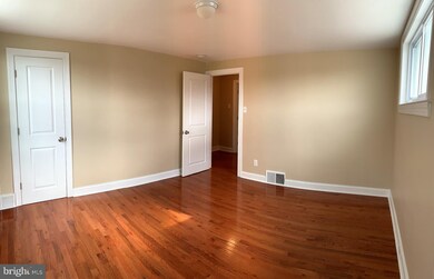 331 Westpark Ln, Clifton Heights, PA 19018 - photo 6