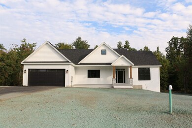 439 Blane Cir unit 11, Pembroke, NH 03275 - photo 3