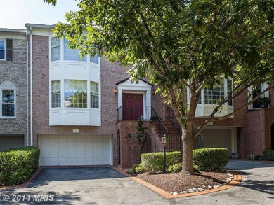 8317 Turnberry Ct, Potomac, MD 20854 - photo 3