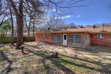 876 Patti Dr, Bedford, TX 76022 - photo 2