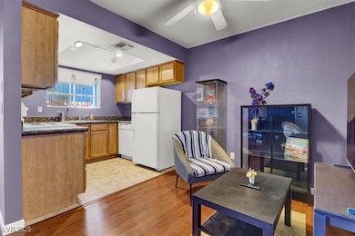 7200 Pirates Cove Rd unit 2019, Las Vegas, NV 89145 - photo 2