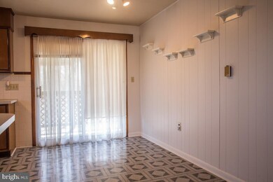 684 Hamilton Ave, Chambersburg, PA 17202 - photo 7