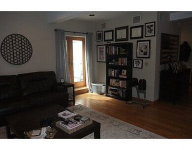 2A Baldwin Place unit 3, Boston, MA 02113 - photo 5