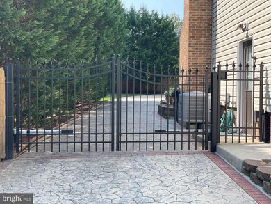 7906 Giles St, Springfield, VA 22153 - photo 6