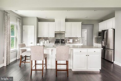 6820 Ballenger Run Blvd, Frederick, MD 21703 - photo 2