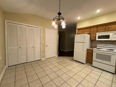 104 E Harrison St, Fairmount, IN 46928 - photo 6