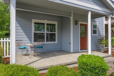 801 N Haskell St, Central Point, OR 97502 - photo 4