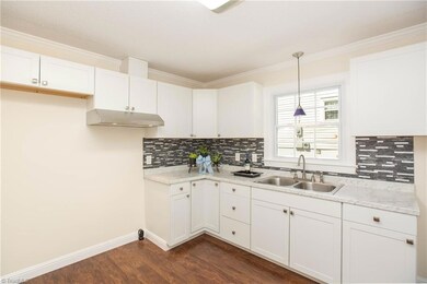 727 Hendrix St, High Point, NC 27260 - photo 6