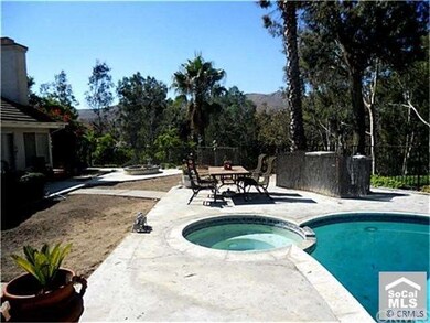 Backyard pool/spa/firepit