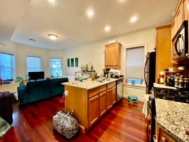 10 Bristol St unit 2, East Cambridge, MA 02141 - photo 2