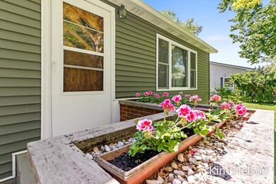 7692S.80th-4LoRes