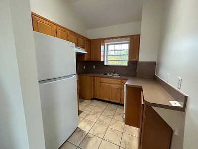 1943 Adee Ave unit 3, Bronx, NY 10469 - photo 4