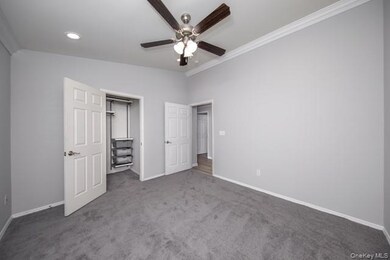 109 Village Green Dr unit 109, Port Jefferson Station, NY 11776 - photo 7