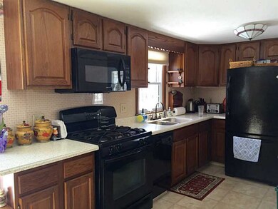 18 Colonial Dr, Warren, RI 02885 - photo 7