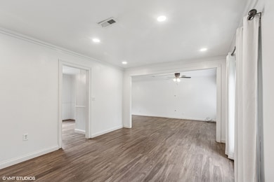 27 Ridge Cir, Streamwood, IL 60107 - photo 6