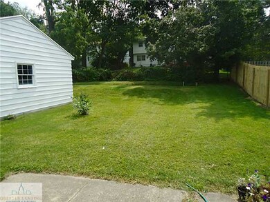 3401 Glasgow Dr, Lansing, MI 48911 - photo 5