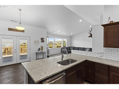 3019 Fremont St, the Dalles, OR 97058 - photo 6