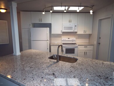 13630 N 108th Dr, Sun City, AZ 85351 - photo 4