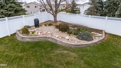 4416 Turnbow Ln, Bismarck, ND 58503 - photo 3