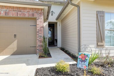 123 San Sebastian Dr, Youngsville, LA 70592 - photo 4