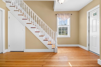 237 N High St, East Haven, CT 06512 - photo 3