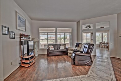 GREAT RM LIVING AREA