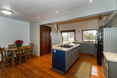 Kitchen informal dining