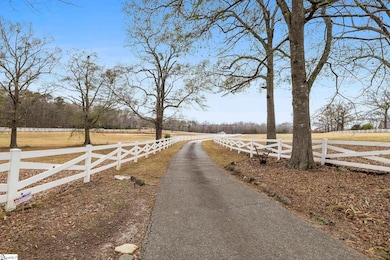 390 Blakely Ave, Piedmont, SC 29673 - photo 4