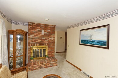 23 McDonald Ln, Rensselaer, NY 12144 - photo 6